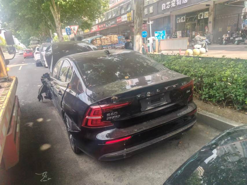 车辆图片 4