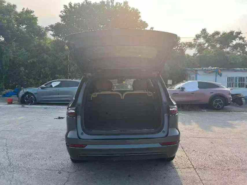 车辆图片 8