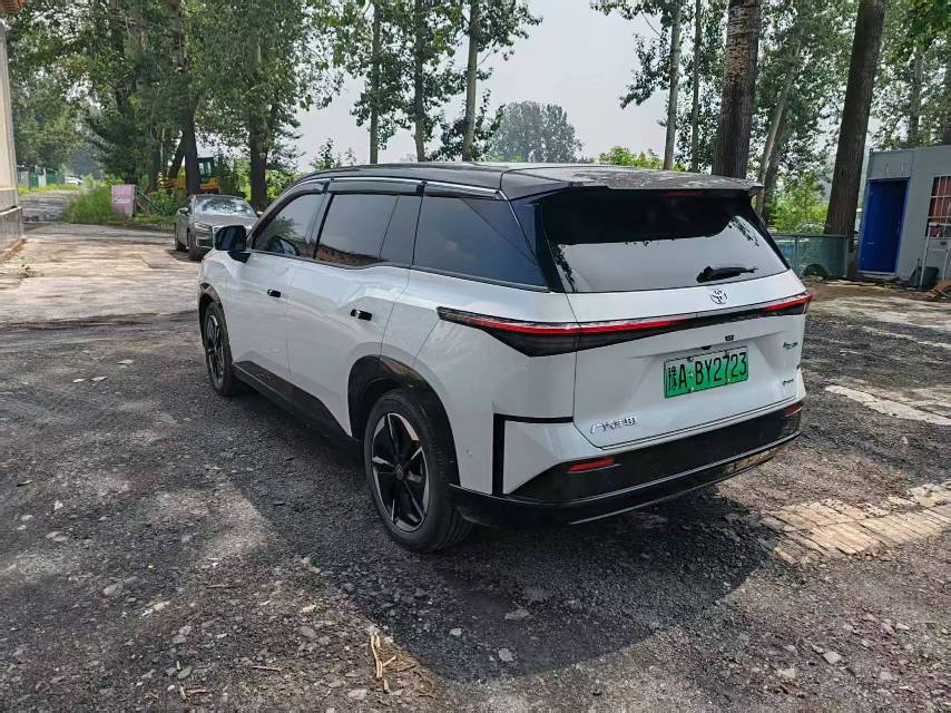 车辆图片 9